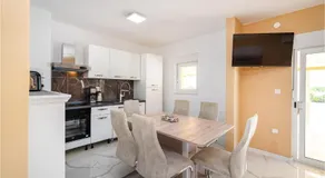 Cozy Home In Zemunik Donji - Image 2