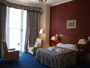 The Beach Hotel - Image 2