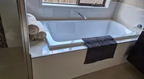 Entire 4 bedroom house in Werrribee, Australia - Image 3