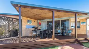 Blue Waters - Beachfront and River View - Sleeps 6 -Central Kalbarri - Image 5