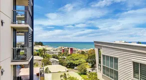 Ocean Breeze Retreat: Kings Coastal Apartment - Image 4