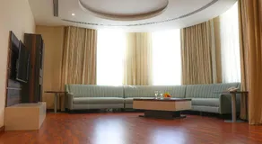 Royal Golden House رويال البيت الذهبي للشقق المخدومه - Image 2