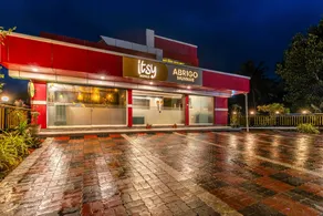 Hotel Abrigo: The Waterfall Gateway - Image 3