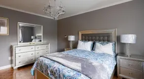 Spacious Bright Home In Woodbridge - Image 4