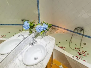 100556 -  House in Cabo de Cruz - Image 3