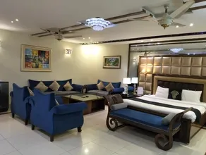 Seashell Inn Hotel - Image 2