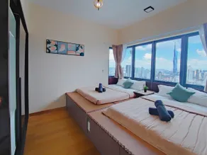 Penthouse Sky Jacuzzi At KLCC - Image 2