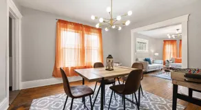 Modern Renovated 2BR Near SU, Zoo, Destiny & Downtown - Image 2