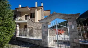 Gravia's Villa - Image 5