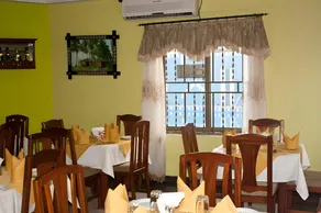 Eastgate Hotel - Image 4