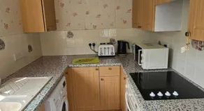 Studio Flat - 5 mins from Manchester Airport - Image 3