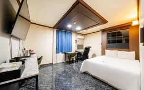 Juan 3&4 Hotel - Image 2