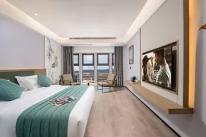Puyu Luxury Smart Hotel (Lingang University Town Branch) - Image 2