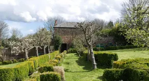 Cottage - Sleeps 2 - Garden - Parking - Image 3