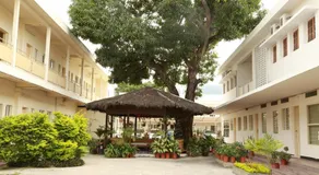 Plaza Hotel - Image 3