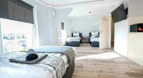 Happy -Apartments - Image 2