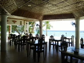 Isis Bungalows - Image 2