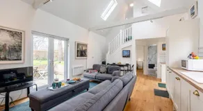2 Bed in Battle oc-m31780 - Image 2