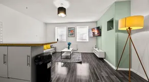 Manor House Luxury & Spacious 2BR By AltoLuxo Short Lets & Serviced Accommodation With Free WiFi & Parking - Image 4