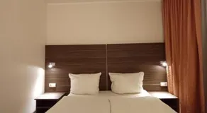 Hotel ARIANA Köln - Image 2