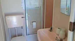 Lini Guest House - Image 2