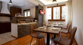 J24 B&B - Image 2