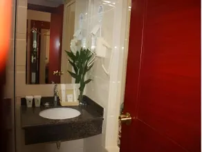 GreenTree Inn Jinan Quancheng Hotel - Image 3