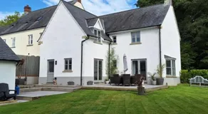 Beautiful Retreat - Hot Tub, Stunning Views & Late Checkout - Abergavenny - Image 3