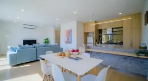 Waverley Gardens Modern 3BR Home - Pet Friendly & Parking - Image 3