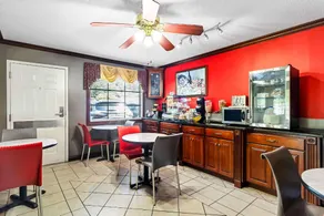 Econo Lodge Russellville - Image 3