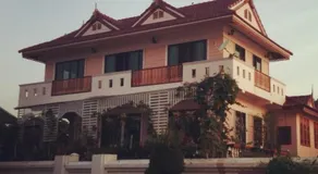 Loy Manee House - Image 2