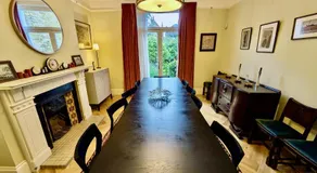 Impressive 5BR family home in Leafy - Image 5