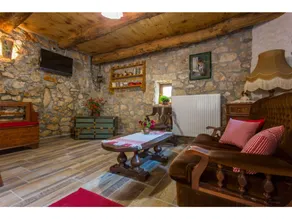Peaceful Getaway in Polje with Garden - Image 2