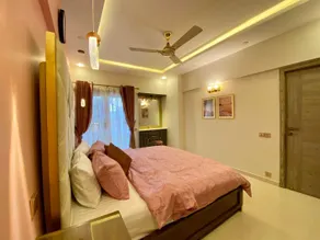 Elegant & Spacious 2br family apt,Sharah e Faisal - Image 3