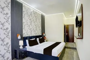 HoTEL RAJ EMABSSY - Image 2