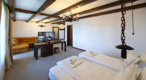 Hotel Leshten - Image 2