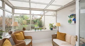 Churchill House - Two Bedrooms - Street Parking - Garden - Image 4