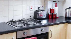 Bothwell Court Apartments - Image 3