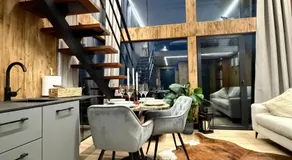 Lodge Amore - Mirrored Forest Retreat - Image 4