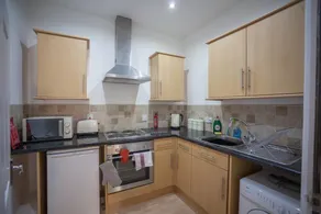 Hereford City - Victory Apartment - Modern Studio In Vibrant Popular Area of Hereford - Hosted by RENTMYHOUSE - Image 5