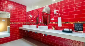 Hanuman VIP Hostel - Image 5