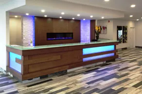 Quality Inn - Image 3