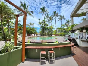 Cairns Ocean View Apartment - Image 5