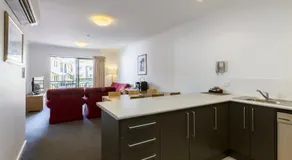 Leeuwin Apartments - Image 2