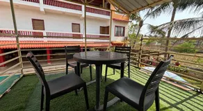 Golden bliss Resort and Pool - Image 4