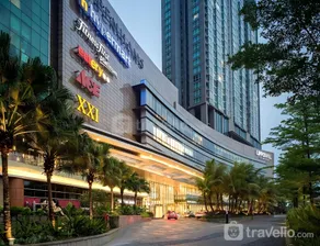 Spacious 3BR at Kemang Village Apartment By Travelio - Image 3