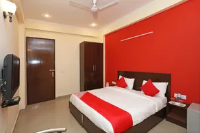 OYO 2797 Hotel Shalom Residency - Image 3