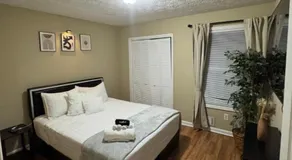 Cineluxe Retreat - Image 2