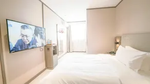 Hanting Hotel Nanchang Torch Plaza Metro Station - Image 4