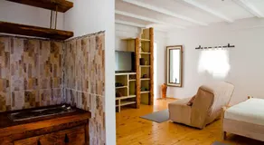Dembelija Rooms - Image 2